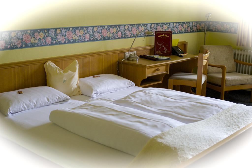 Kusel Hotel - Reweschnier المظهر الخارجي الصورة