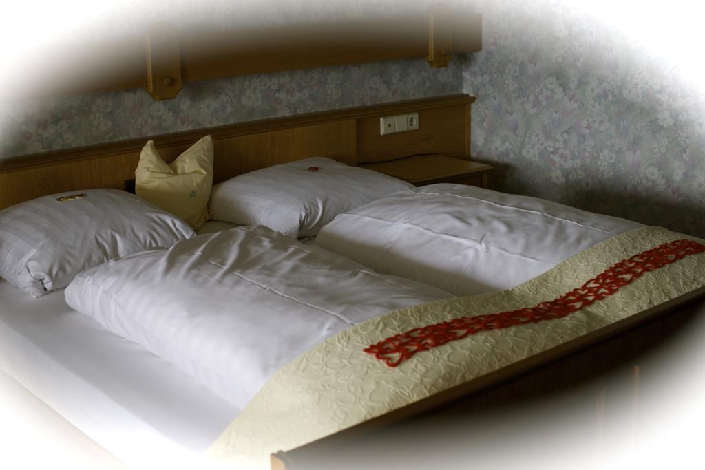 Kusel Hotel - Reweschnier المظهر الخارجي الصورة